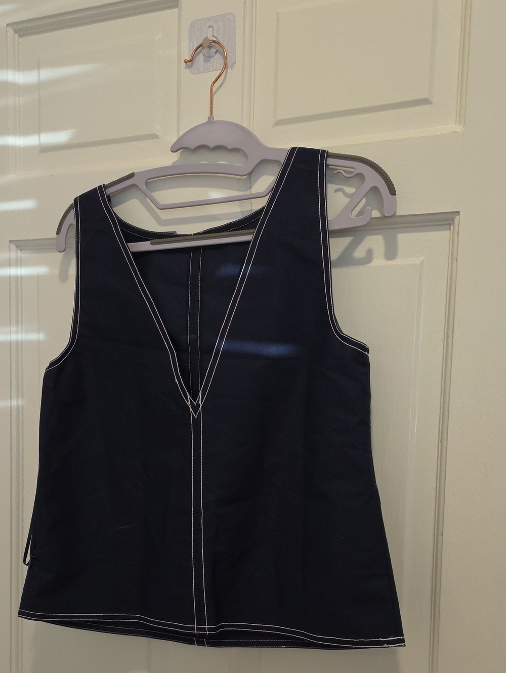J Crew Contrast-stitch shell top in double cotton poplin. NWT Size 4